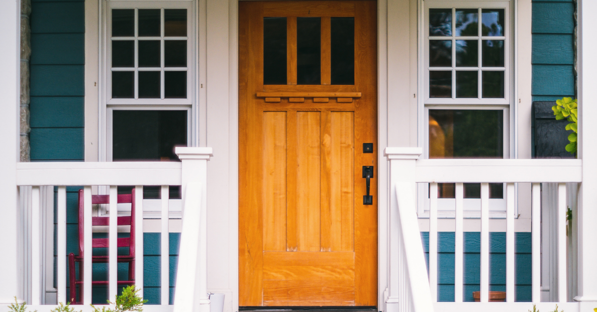 8 Outstanding Front Door Colors for a Home that Wows